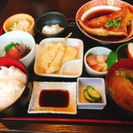 赤魚の煮魚定食(日の出漁業　岡山市場 )