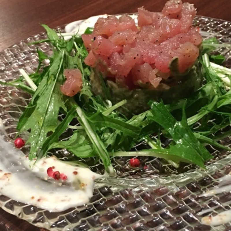 マグロとアボカドのチーズタルタル(DAIGOM BURGER 南青山)