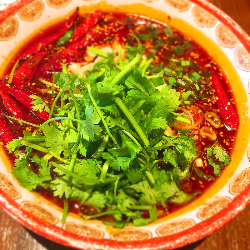 超辣担々麺 パクチートッピング(ゴールデンタイガー 六本木)