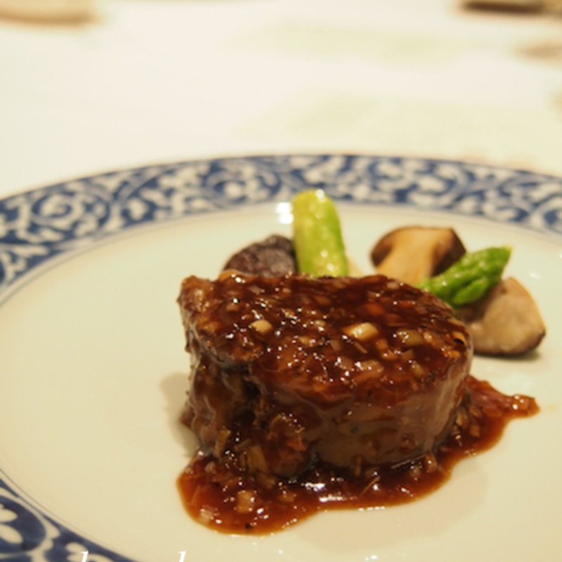 猪の黒胡椒炒め(海鮮名菜　香宮 （シャングウ）)