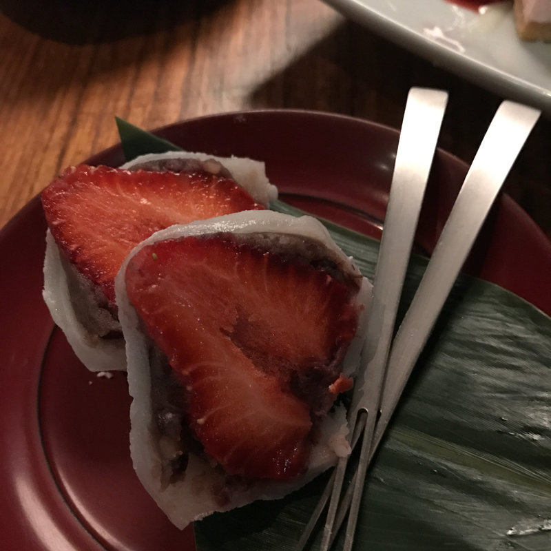 塩いちご大福(本店 並木橋 なかむら)