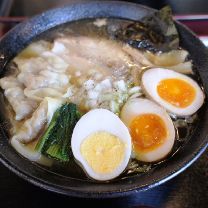 シャキ玉中華そば 肉ワンタン入(てんほう )