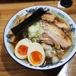 マナサンラーメン(支那そば たまや錦 )