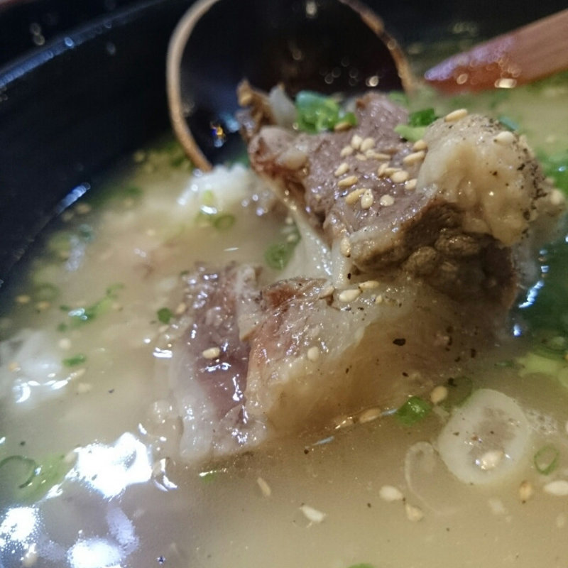 牛テール雑炊(もつやき処い志井 本店)