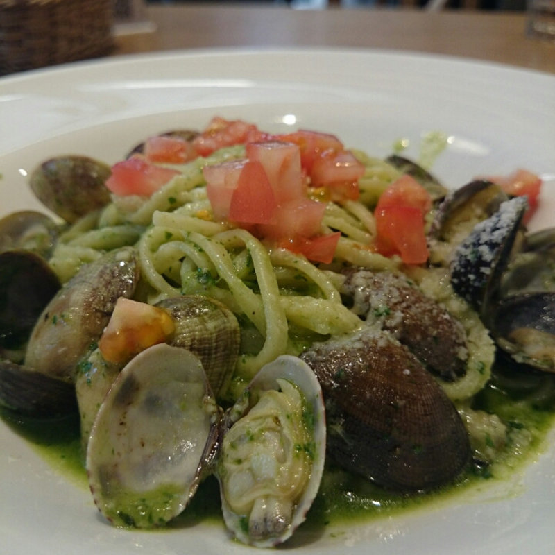 大粒シジミと浅利のルッコラとゴマのジェノベーゼ(bottega 柏店)
