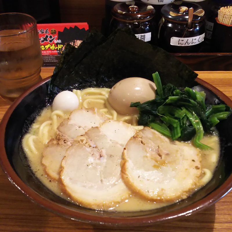 MAXラーメン(横浜家系ラーメン 壱角家 川崎銀柳街店)