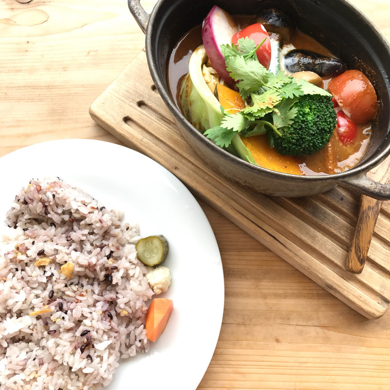 夏野菜たっぷりのカレー ランチセット(ダブルドアーズ・七里ガ浜)