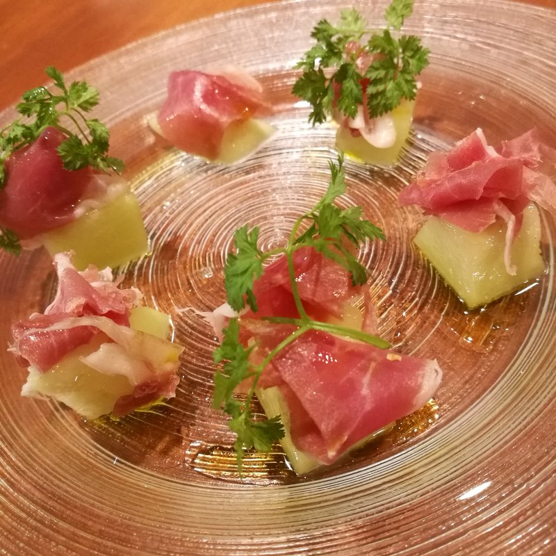 生ハムとメロン(ワインビストロ Dai)