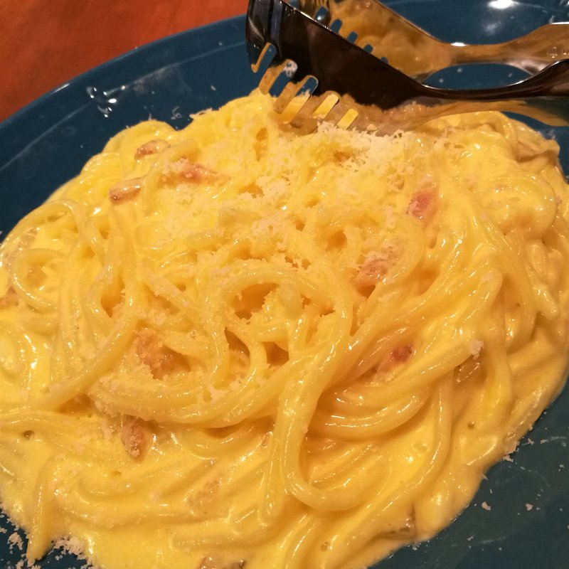グアンチャーレのカルボナーラ(ワインビストロ Dai)