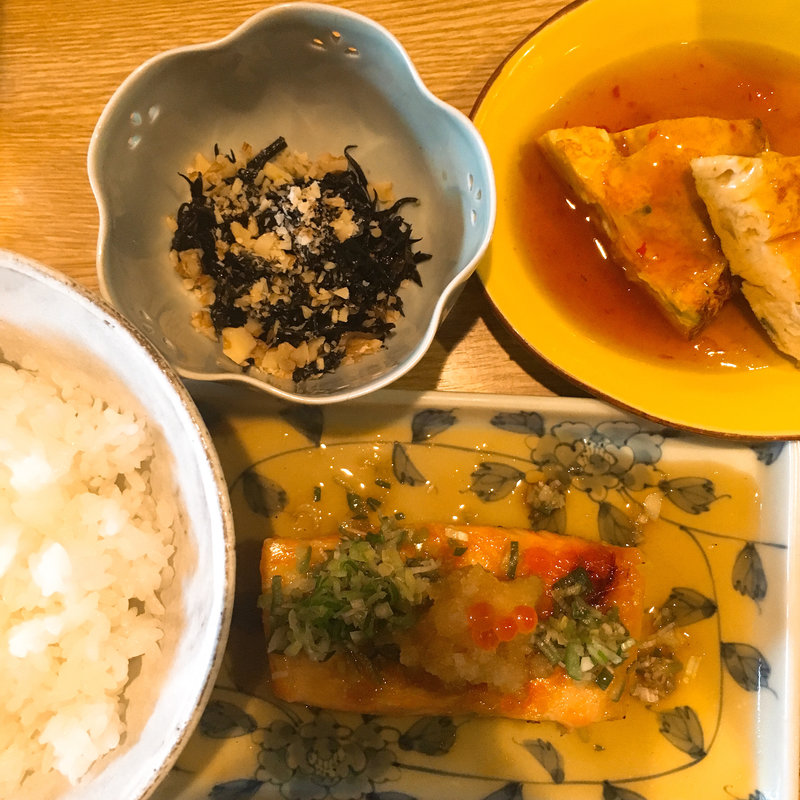 和定食(まんだりん )