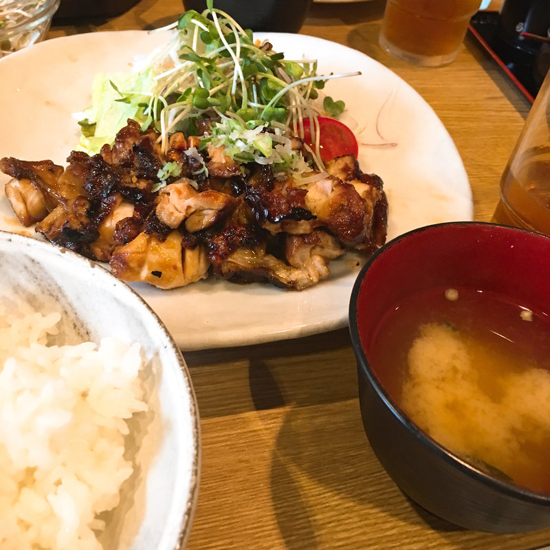 チキンソテー(十番亭)