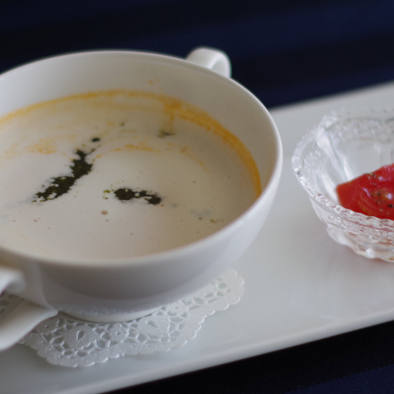 トマトのクリームポタージュ バジルの香り(ラ・プラージュ （La・Plage）)