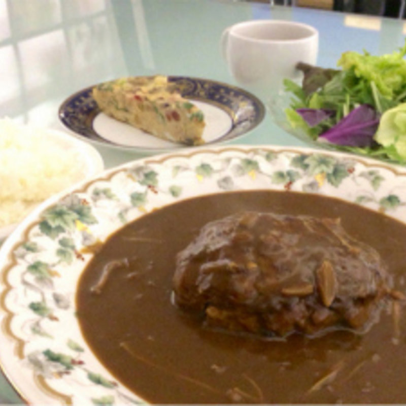 ハンバーグランチ（ご飯お代わり可）(鴻臚館)