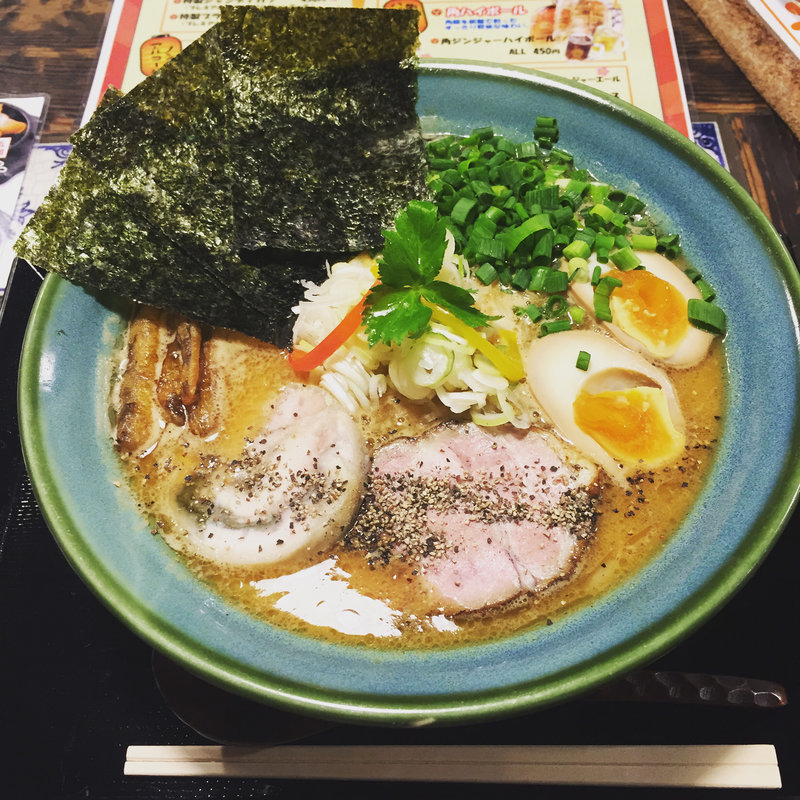 全部のせ濃厚豚骨味噌らーめん(神髄 （シンズイ）)