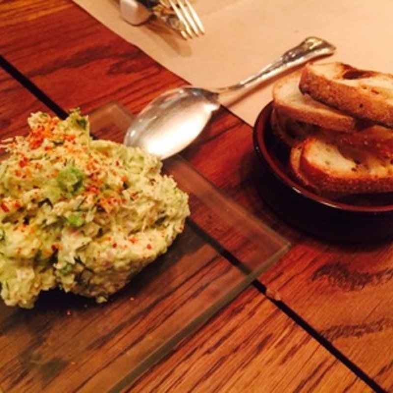 カニとアボカドのタルタル(aminima)