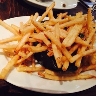 トリュフ&チーズフライドポテト(シクスバイオリエンタルホテル)