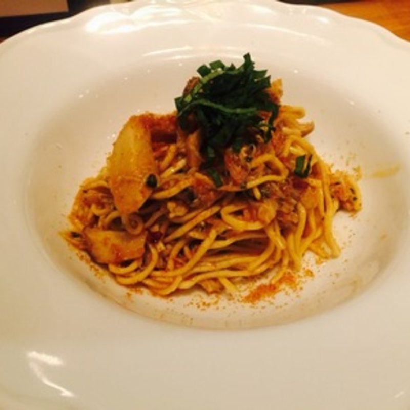 毛ガニ、きのこ、カラスミのペペロンチーノ（ハーフ）(あじる亭 CALIFORNIA)