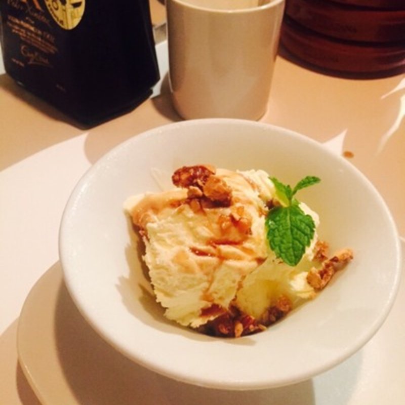 バニラアイスのシェリー酒掛け(エル プエンテ)