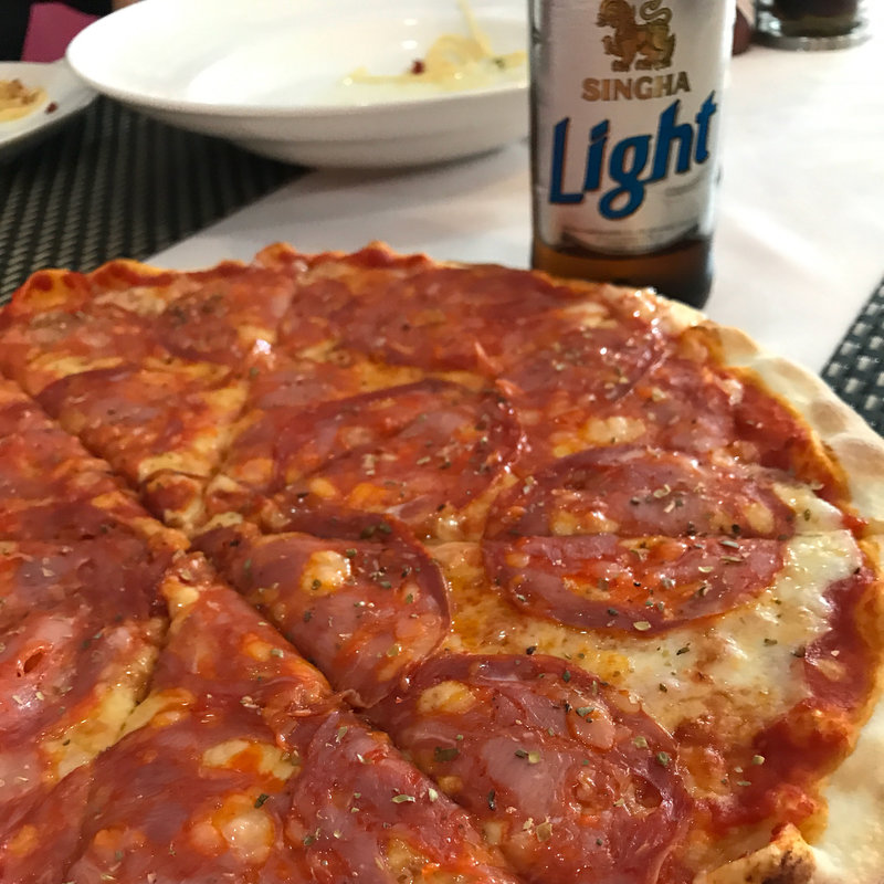 Pizza Sakanepiccante(Bella Luna Restorante & Pizza)