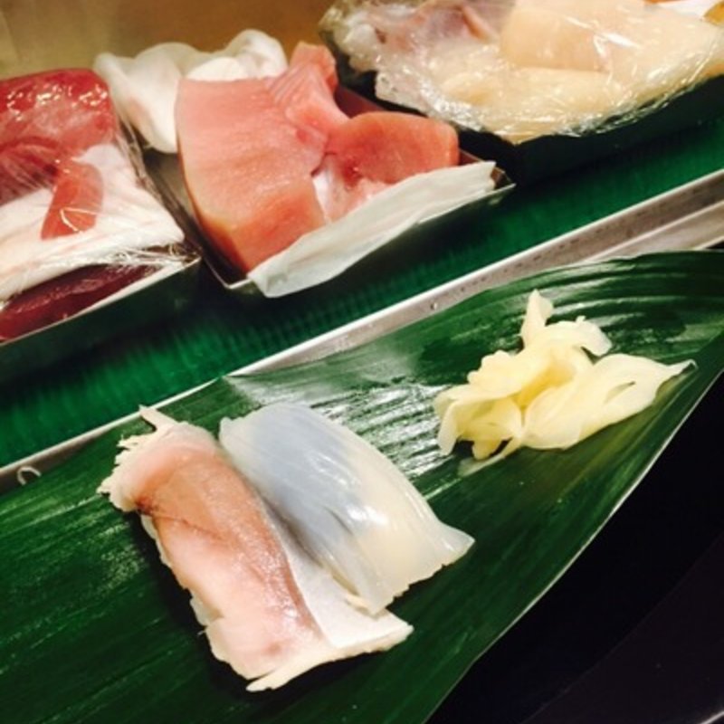 しめサバ・いか(はこだて鮨金総本店 東京銀座店 （はこだてすしきんそうほんてん）)