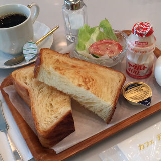 モーニングセット(カフェデブラジリア （CAFE DE BRASILIA）)