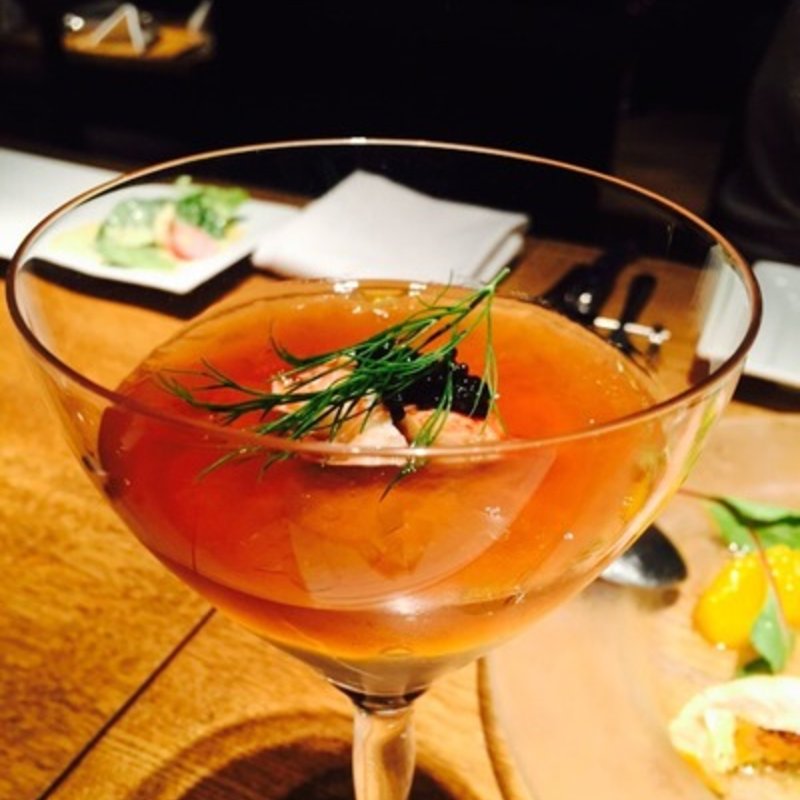 冷製オマール海老のコンソメジュレ カリフラワーのムース(ビストロ　ヴァンブリュレ 表参道 （Vin Brule）)