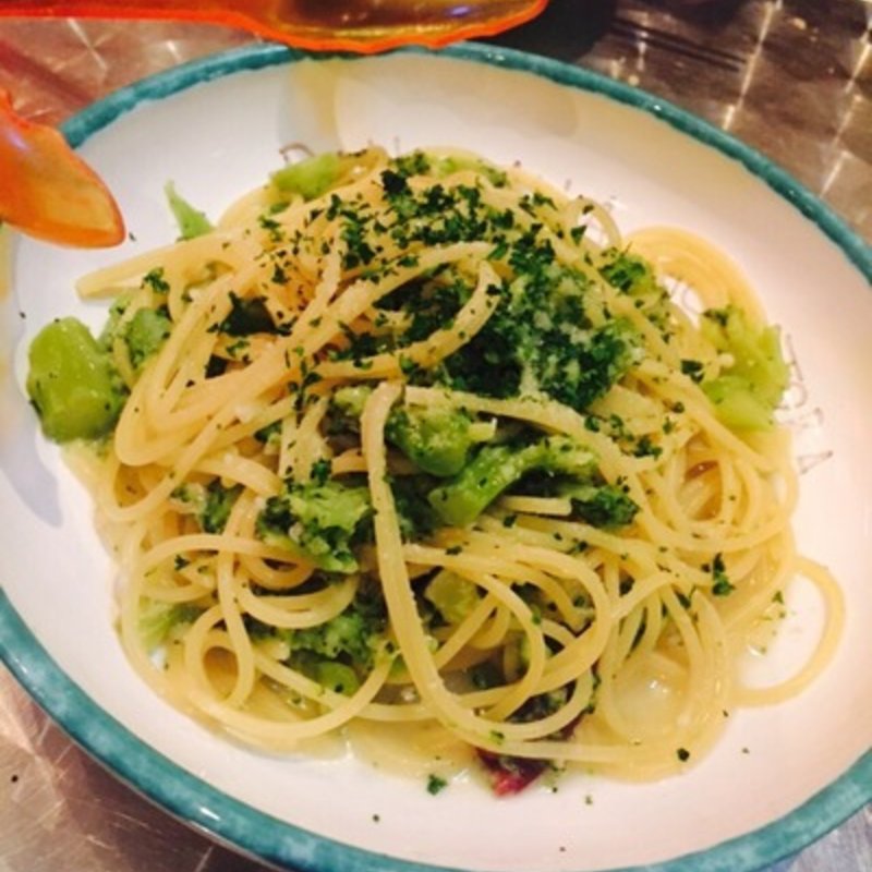 本日のパスタ（プーリア風 焼きパルミジャーノとブロッコリーのスパゲティー）(グッドミート・バル )