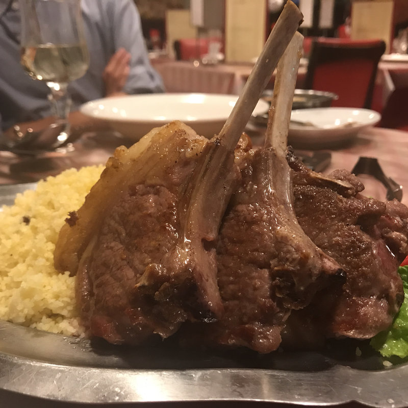 骨付き子羊肉のソテーのクスクス(コンコンブル)