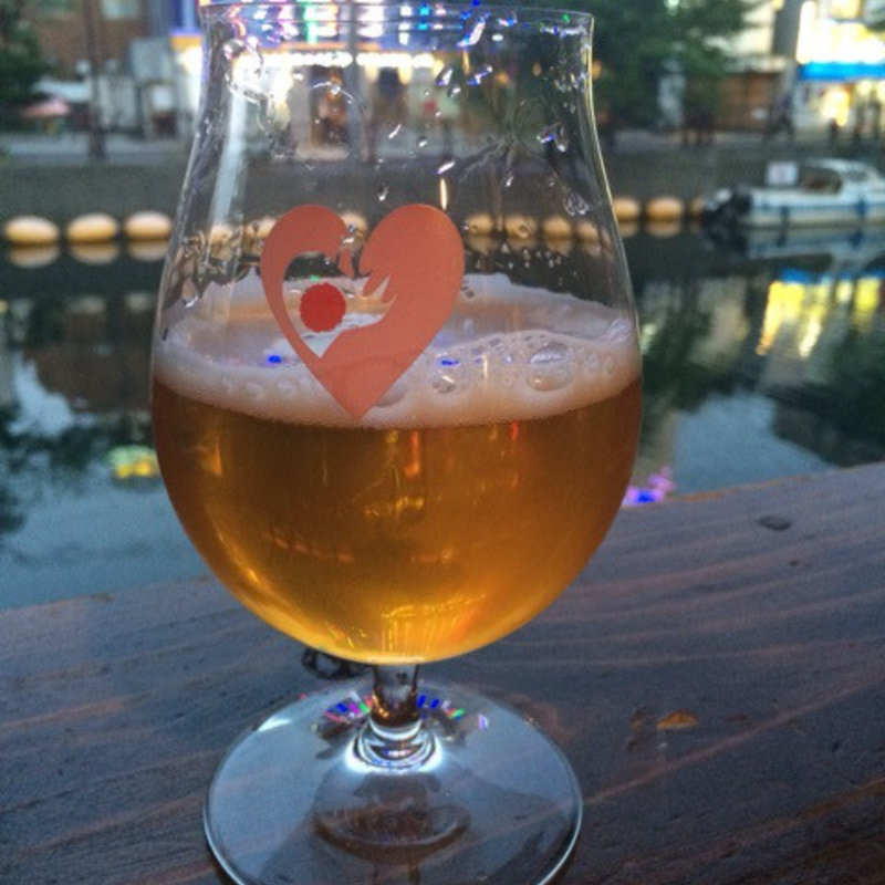 ビール(Una casa de G.b. G.b. El Nubichnom（ウナ カサ デ グビグビ エル ヌビチノ）)