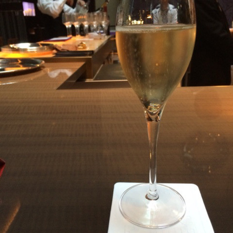 シャンパン(バー エス)