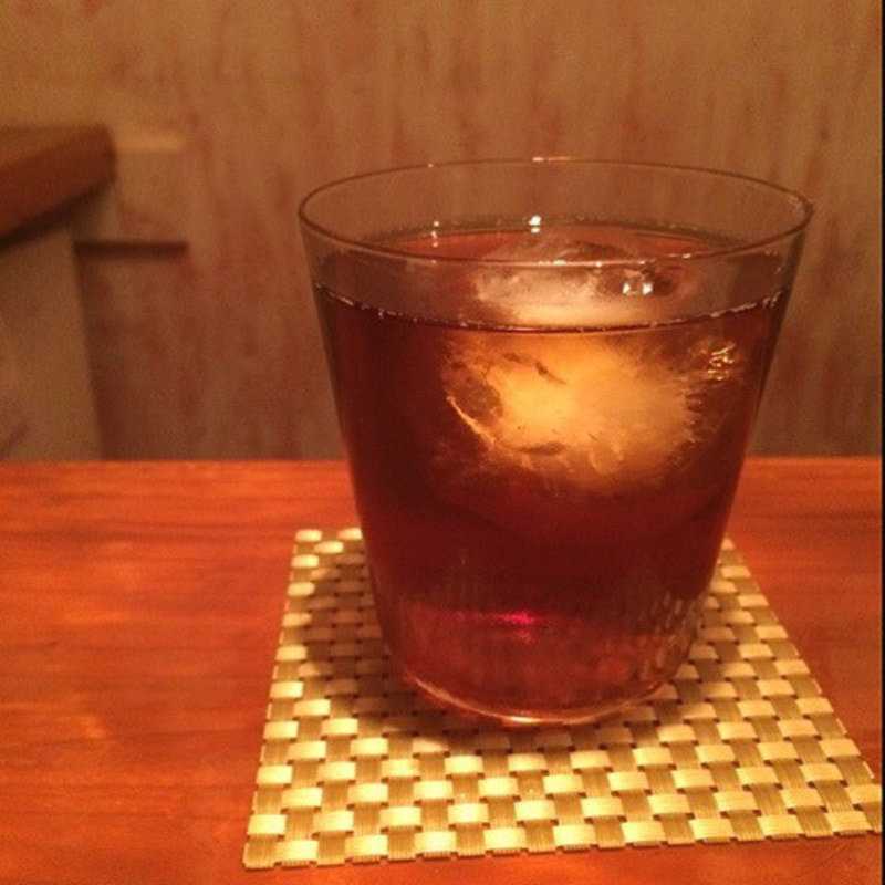 ウイスキーの烏龍茶割り(大井町ハイボール )