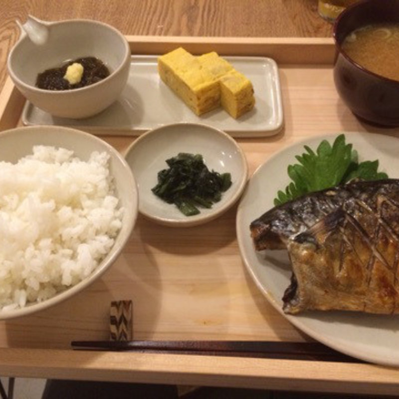 鯖の塩焼き定食(たぐい食堂 )