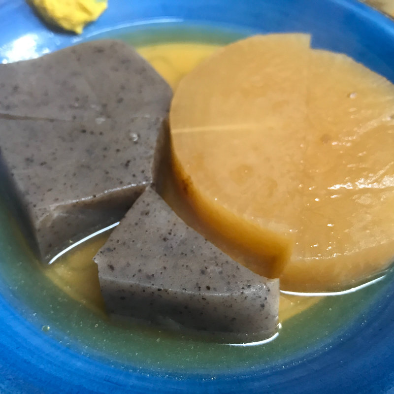 おでん（こんにゃく・大根）(弥太郎うどん)