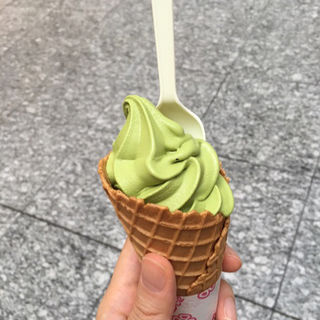 抹茶ソフトクリーム(タリーズコーヒー ＆TEA KITTE丸の内)