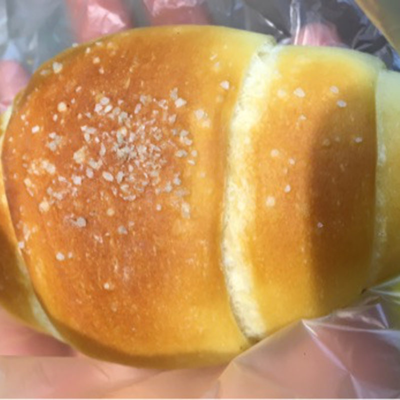 塩パン(やまびこベーカリー)