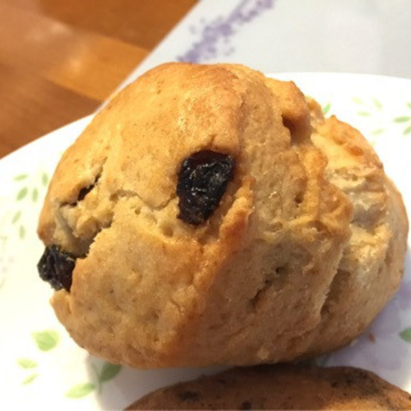 レーズンスコーン(エルマーズグリーンコーヒーカウンター)
