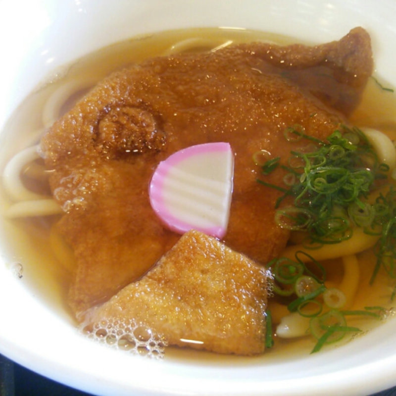 きつねうどん(うどん専門店八間蔵)