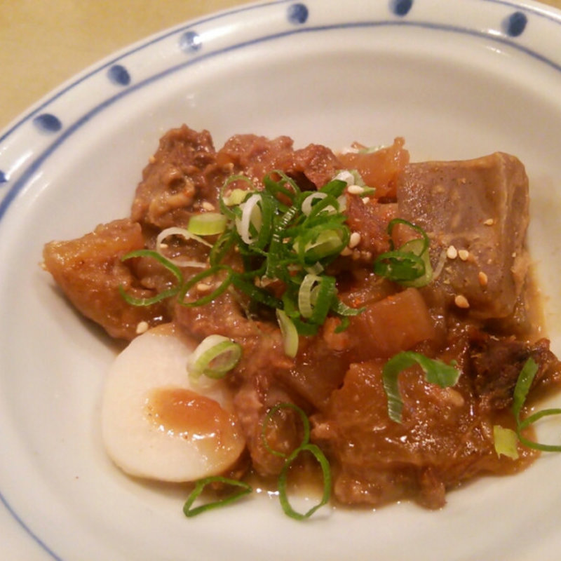 牛すじどて煮(たこ梅 北店)