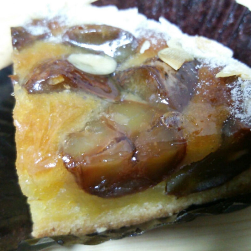 季節限定、蒸し栗のタルト(ラ・フルネ)