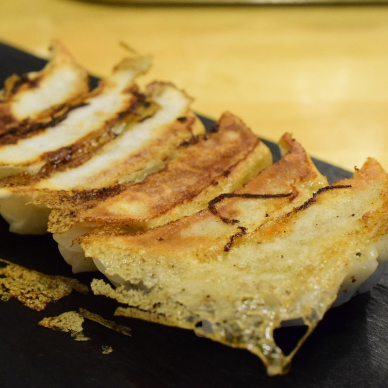 シャン食ギョウザ（6個）(スタンドシャン食 -Tokyo 新橋虎ノ門- Champagne & GYOZA BAR)