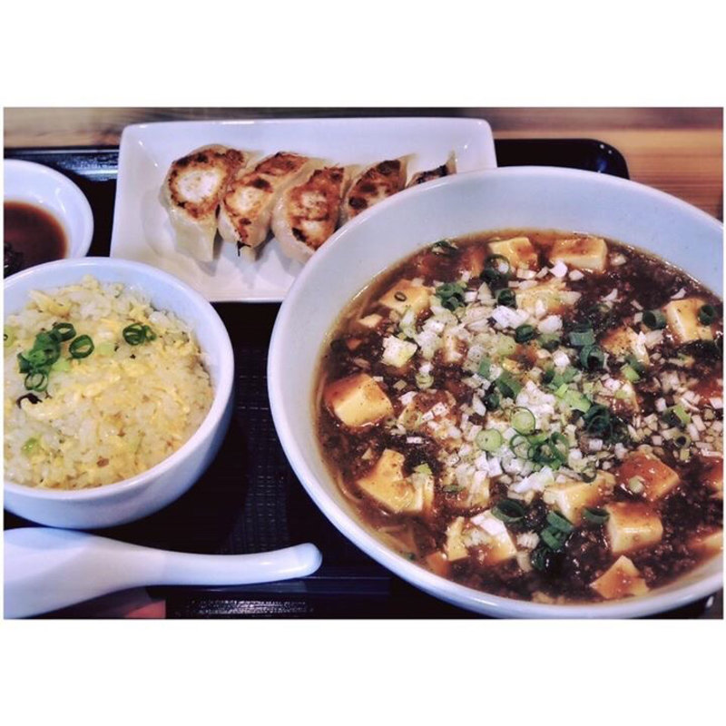 麻婆タンメン＋餃子＋半炒飯(飛上 （トビアゲ）)