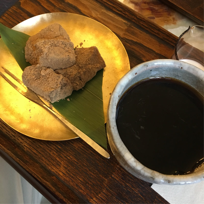 わらび餅セット(銀座 風月堂 （凮月堂 ふうげつどう）)