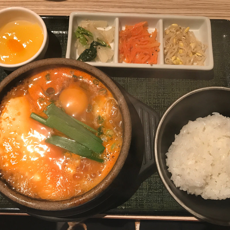 酸辣スンドゥブ(東京純豆腐 新宿店)