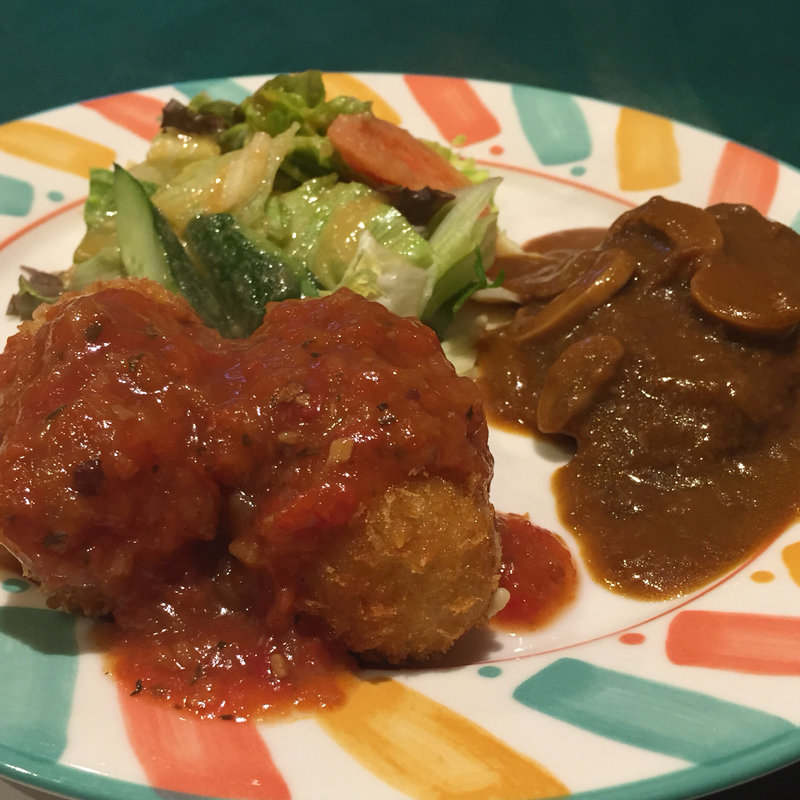 コロッケ&ミニバーグ(キッチンまつ本)