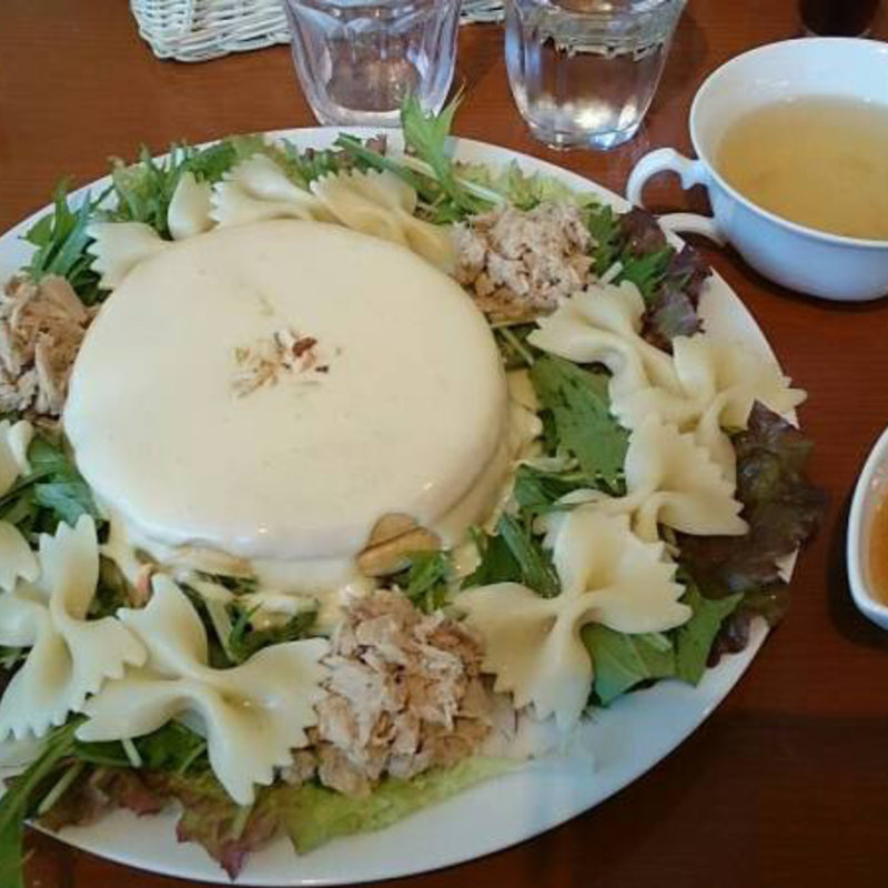 チーズフォンデュパンケーキ　ツナ＆ファルファーレ(アンリヴァージュ )