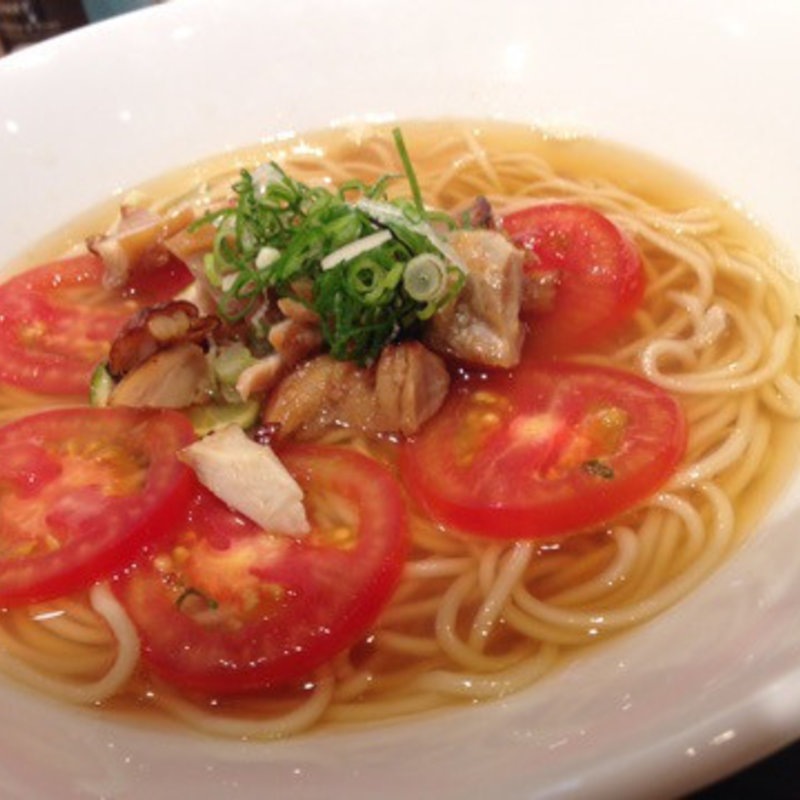 トマトラーメン(ヒトシナヤ （Hitoshinaya）)