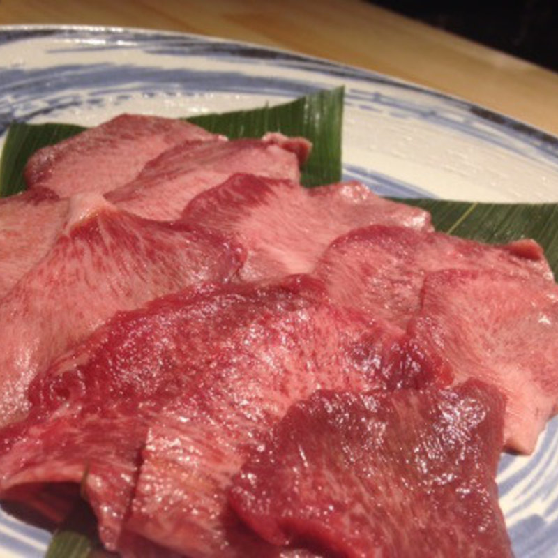 尾崎牛の牛タン炭火焼(燈みやび （HIMIYABI）)