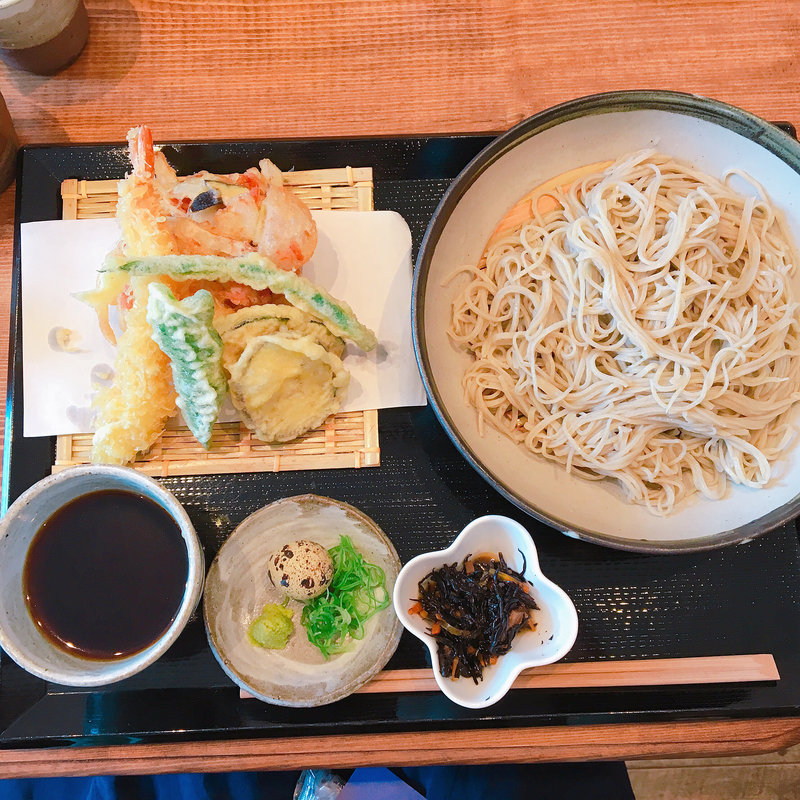天ざるそば(手打ち蕎麦 楽庵)