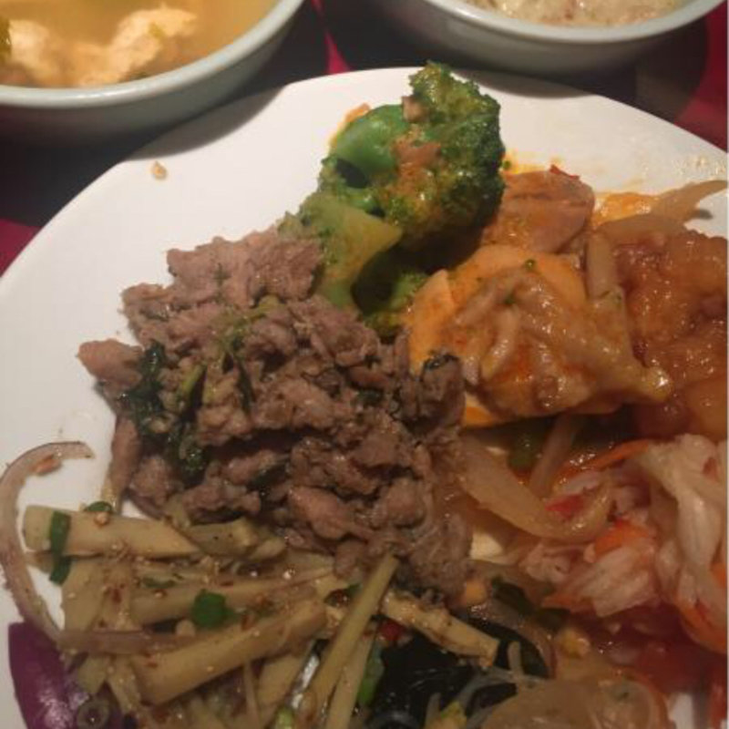 タイ料理　ランチブッフェ　（休日90分）(エラワン 新宿東口店 )