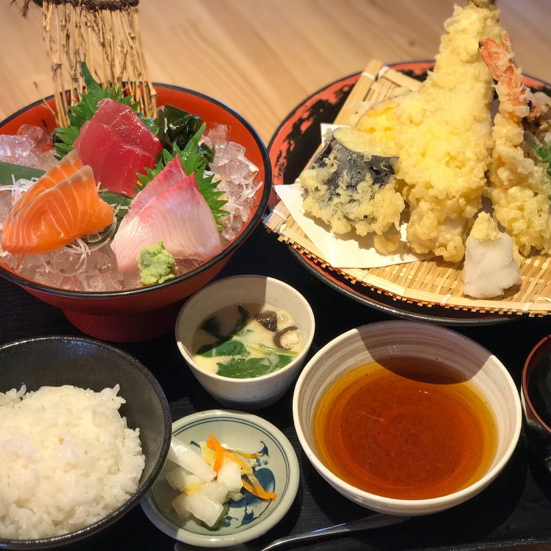 天ぷら刺身定食(いわて三陸水産組合 )